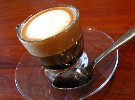 Quais são as características do café mocha?