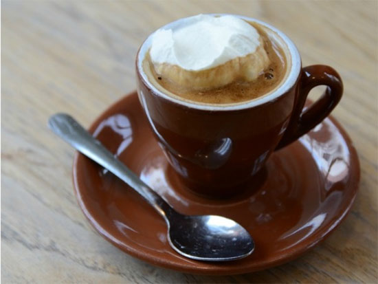 Como preparar o creme para o café panna